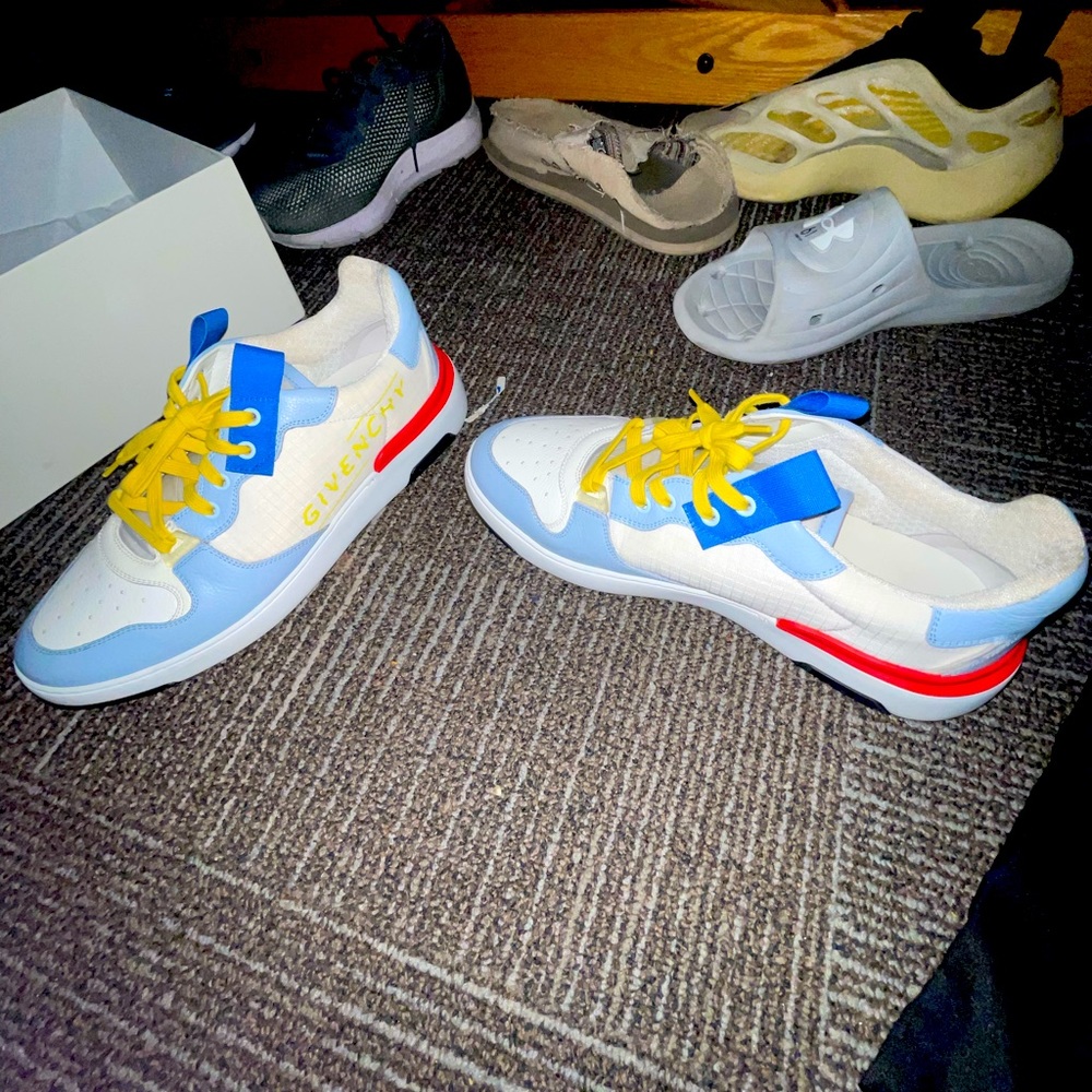 Givenchy Wing Sneaker Light Blue size 11